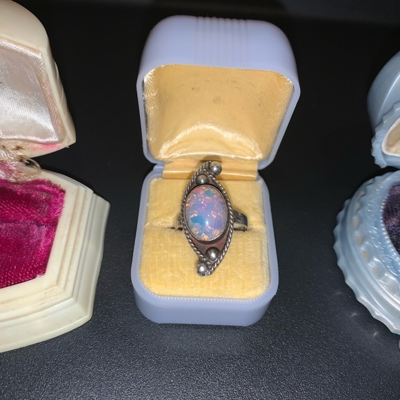 *****S O L D******    Vintage celluloid ring boxes - Picture 5 of 9